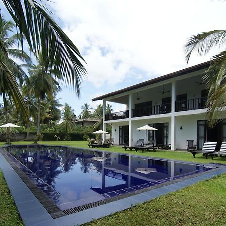 Nil Menik Villa Bentota Buitenkant foto