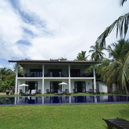 Nil Menik Villa Bentota Buitenkant foto