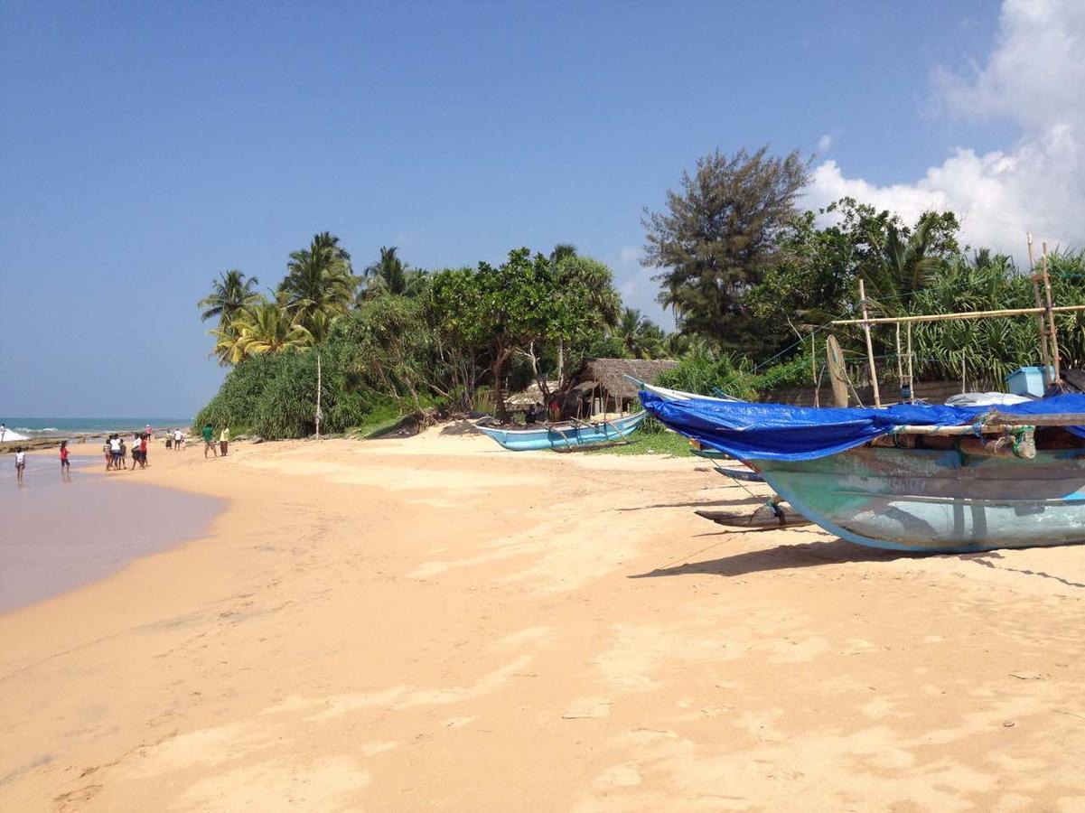 Nil Menik Villa Bentota Buitenkant foto