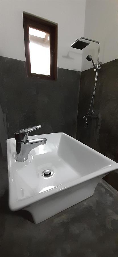 Nil Menik Villa Bentota Buitenkant foto