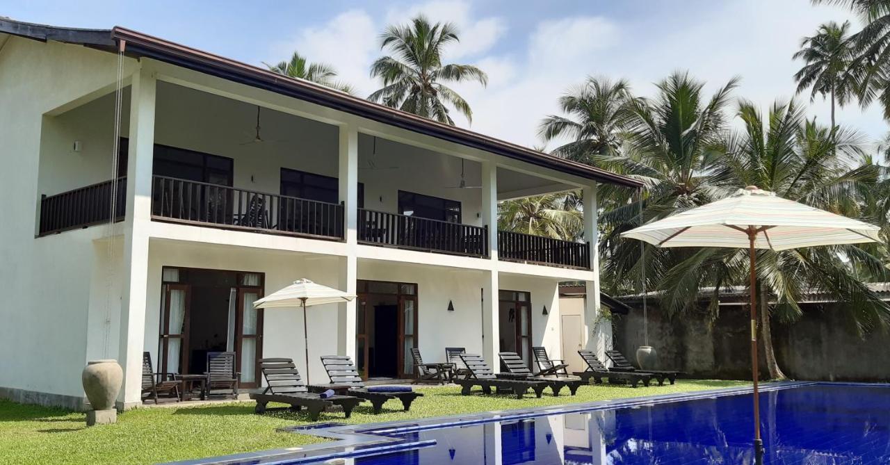 Nil Menik Villa Bentota Buitenkant foto